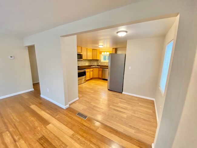 Photo - Newly Renovated 2 Bedroom Home in South Burlington Available 2/1