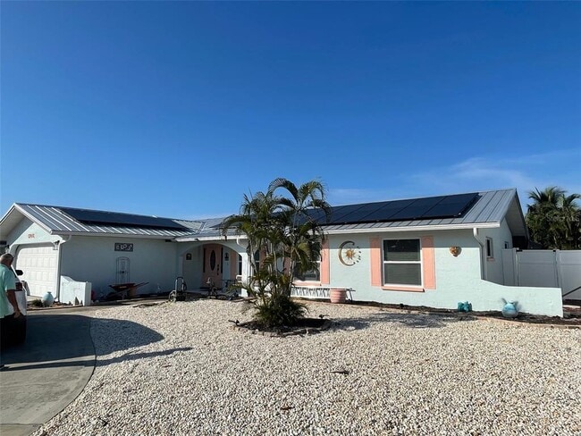 Building Photo - 6108 11th Ave W