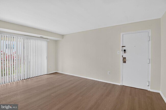Photo - 5408 85th Ave Unit 204