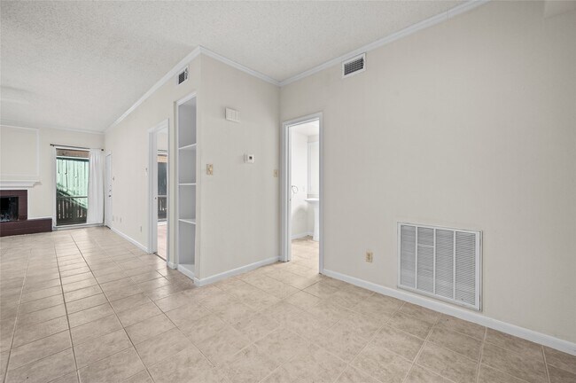 Photo - 5718 Val Verde St Unit 7