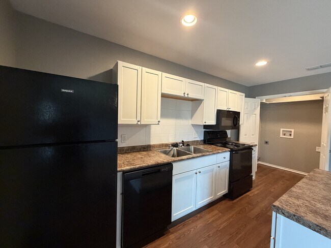 Photo - 1738 Jennings St