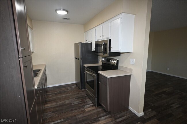 Photo - 2514 N McCarran St Apartment Unit 4