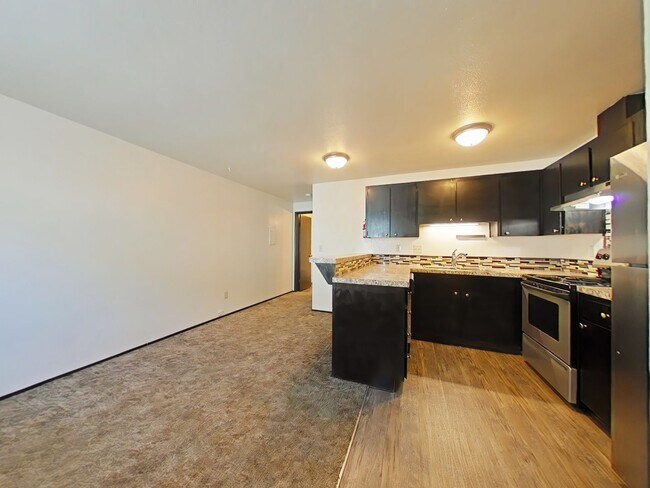 Photo - 1 Bedroom Apartment ~ Close to Campus ~ Small Pet Friendly Unit 1961 NW Grant #2