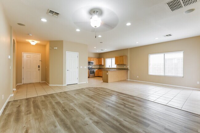 Photo - 8866 W Hilton Ave