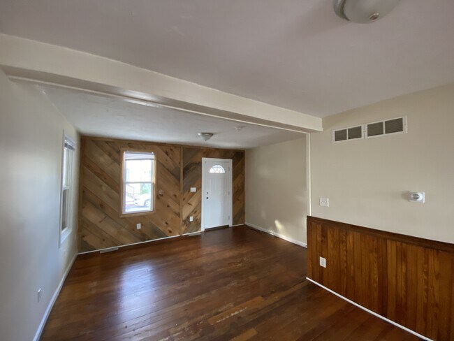 Photo - 18 Fulton St