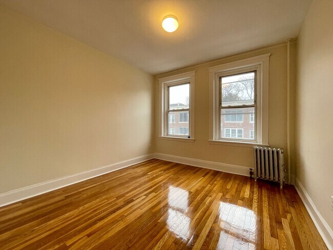 Photo - NO BROKER FEE! BRIGHTON 2 BED ALONG GREEN LINE WITH DISHWASHER, HT HW INCLUDED