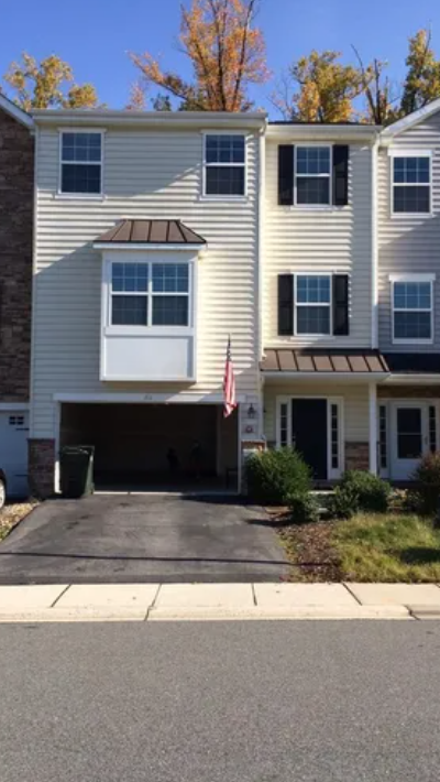 Front of house - 711 S Twin Lakes Blvd Townhome