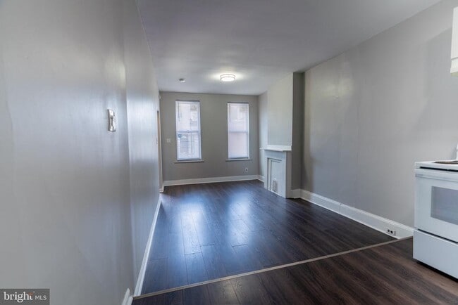 Photo - 3617 N Sydenham St