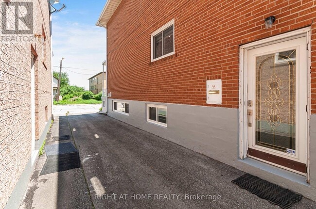Photo - 128 Twenty Second St