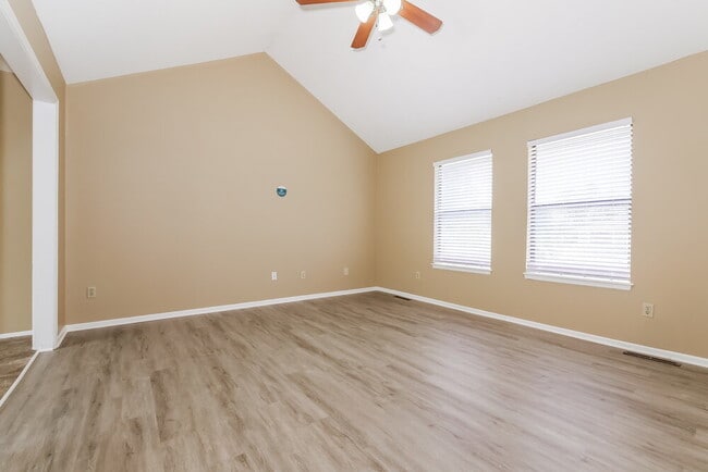 Photo - 106 Brent Rd