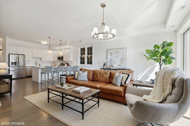 Photo - 1332 W Madison St Unit 3E