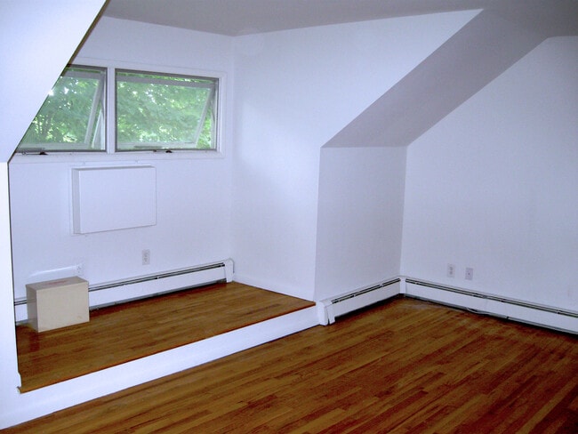 Photo - 12 Arbor Hill Drive