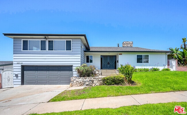Building Photo - 5137 Reynier Ave Rental