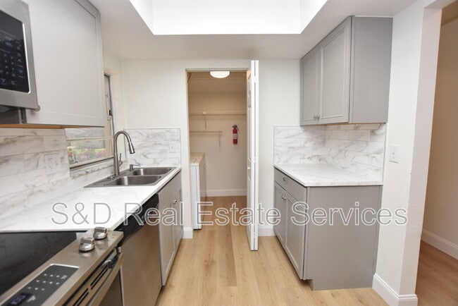 Photo - 2025 Sylvester Rd Unidad S2