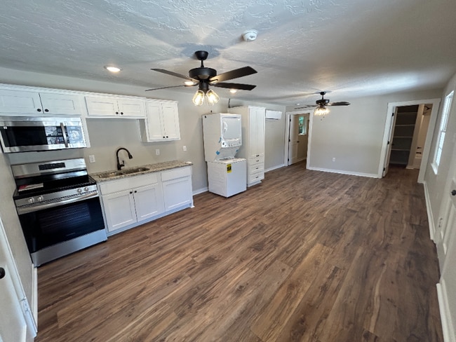 Photo - 609 Mell Ave