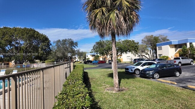 Photo - 177 Lakeview Dr Unit 103