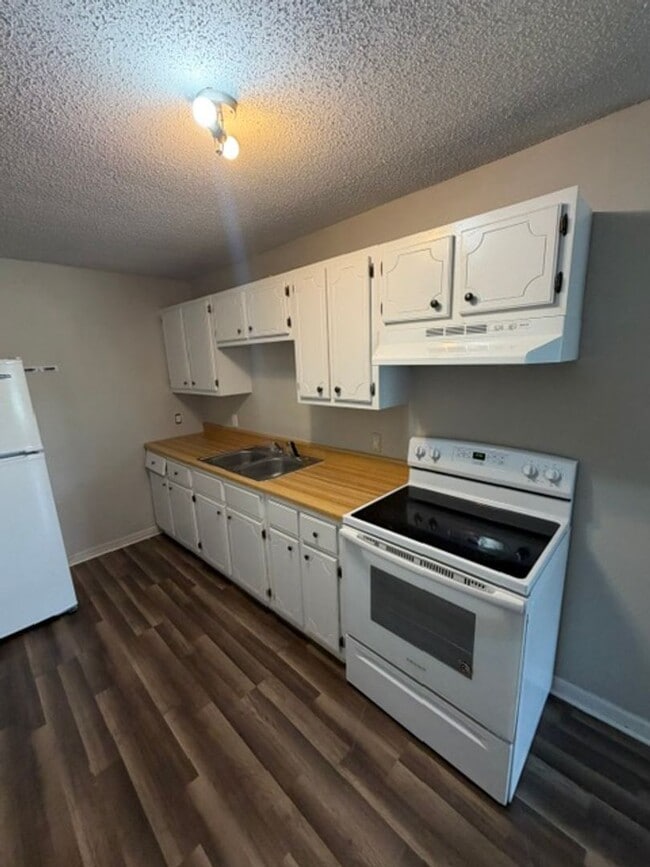 Photo - 616 1/2 N Bayou Ave - B Unit B