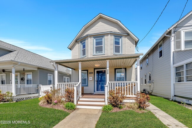 Building Photo - 320 Ocean Park Ave