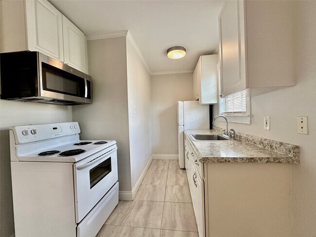 Photo - 114 Munford St