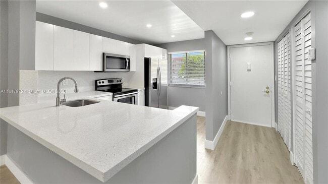 Photo - 3571 Inverrary Dr Condo Unit 203