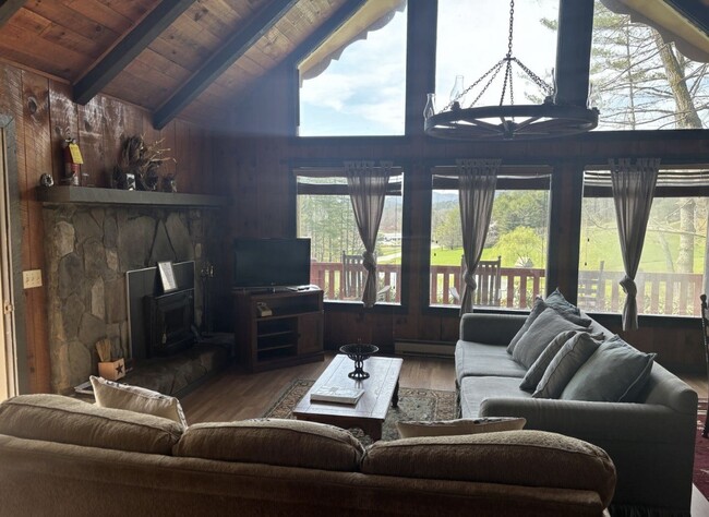 Photo - 24 Chalet Village Dr