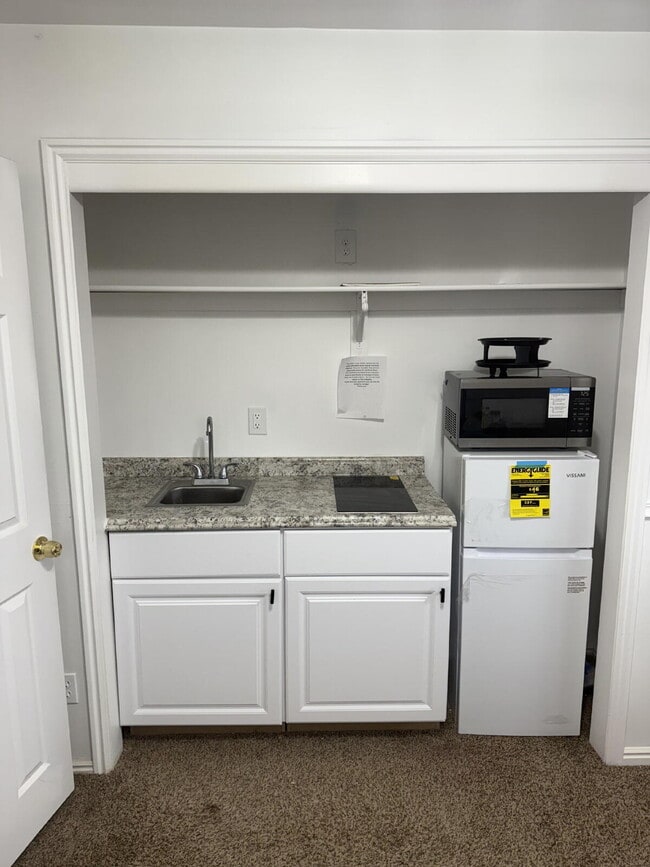 Photo - 521 Hoyt St Unidad 8