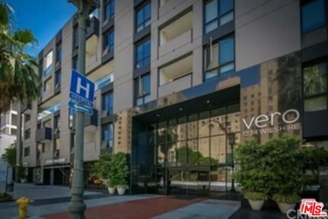 Building Photo - 1234 Wilshire Blvd Unit 232