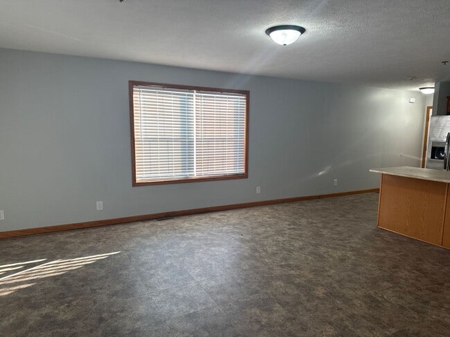 Photo - 2914 Sandy Ln