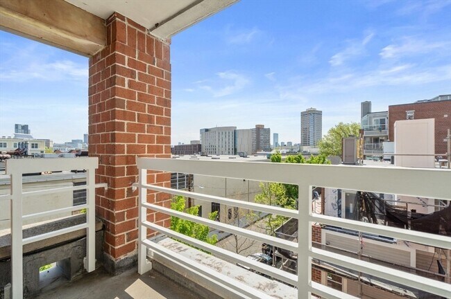 Photo - 20 Chestnut St Unit 406