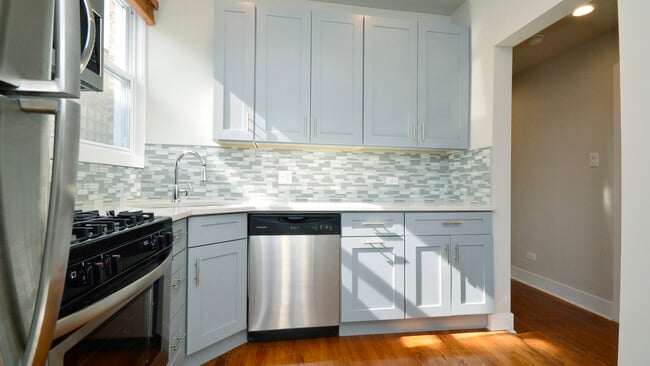 Photo - 6437 N Wayne Ave