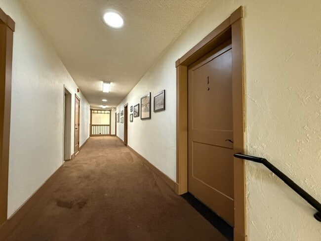 Photo - 9996 - Procurement Properties Unit 661 Virginia Ave, Apt. #1