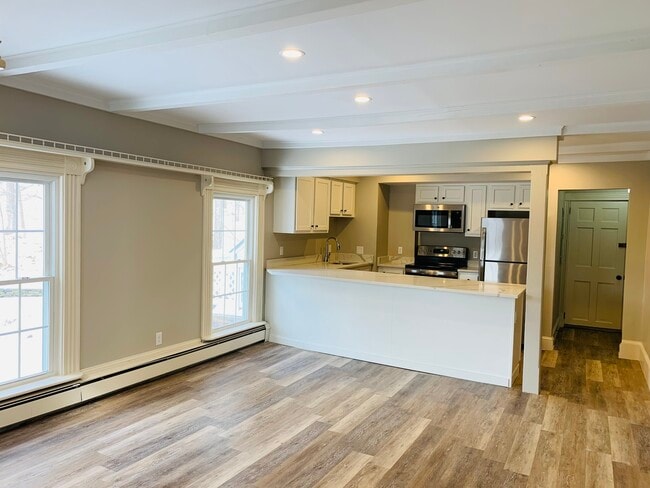 Photo - 2015 Quechee Main St Apartments Unit 2
