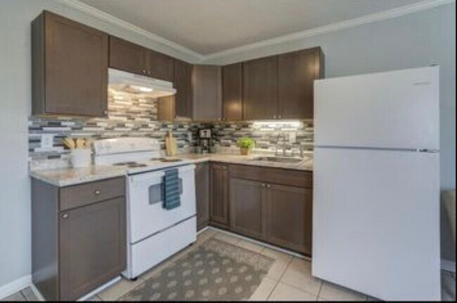 Photo - 4173 Richmond Hwy