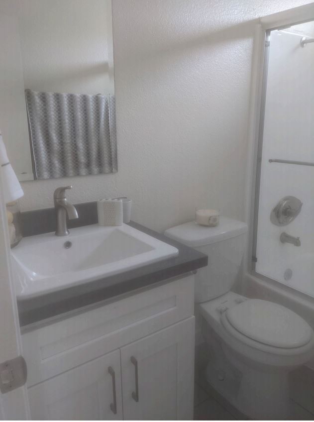 Building Photo - Casa Columbus Rental