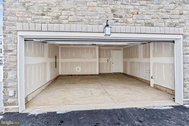 Building Photo - 137 ADA Hightower Ave