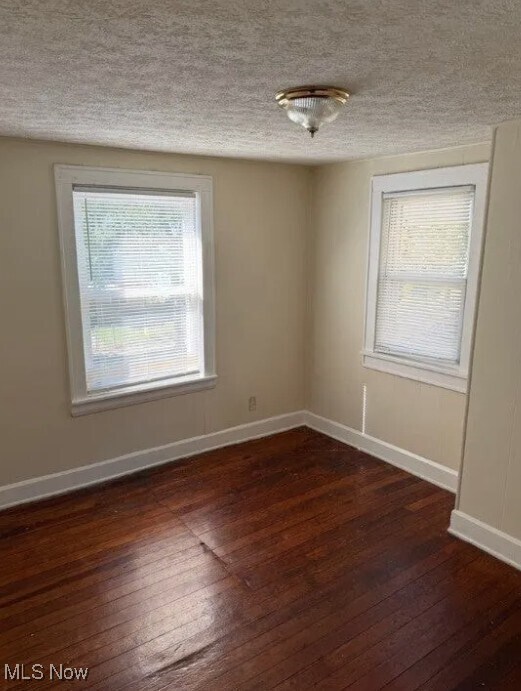 Photo - 431 Noah Ave