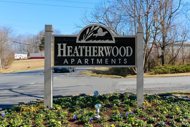 Photo - Crestview 4 Apartments