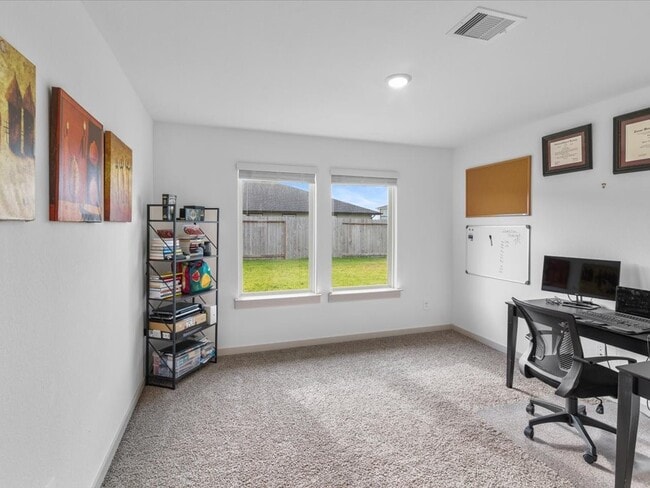 Photo - 1702 Maclane Ct