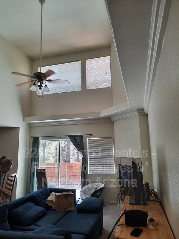 Photo - 1116 W Overland Pass Dr