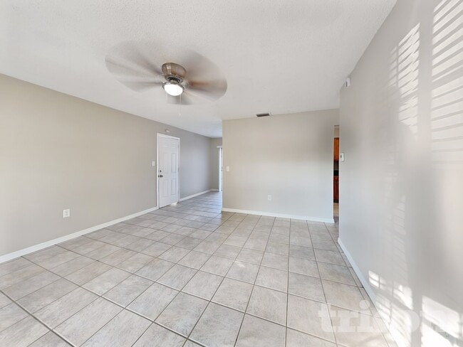 Photo - 11116 Stafford Ln