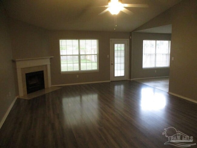 Photo - 3220 Mariners Dr