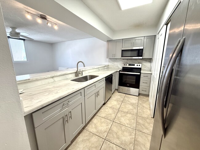 Photo - 3930 S Roosevelt Blvd Unit N204
