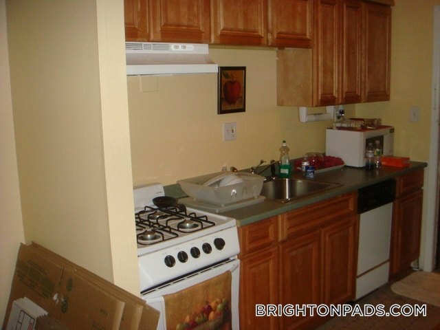 2001 Commonwealth Ave Unit 6