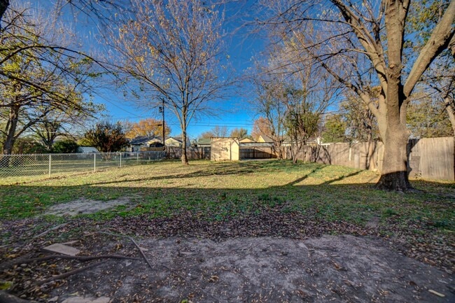 Photo - 3 Bed | 1 Bath