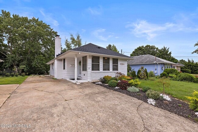 Photo - 2264 Hovsons Blvd