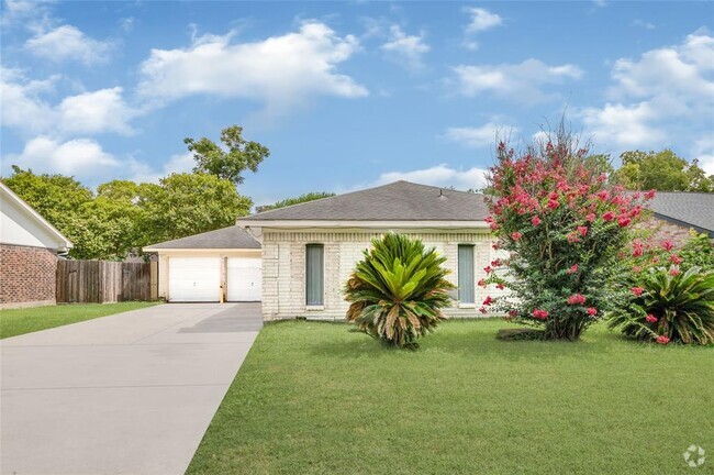 Building Photo - 12726 Westella Dr Rental