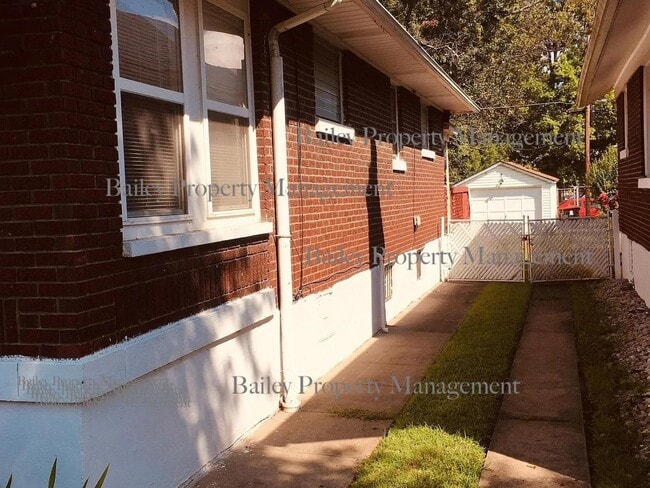 Photo - 119 N 44th St