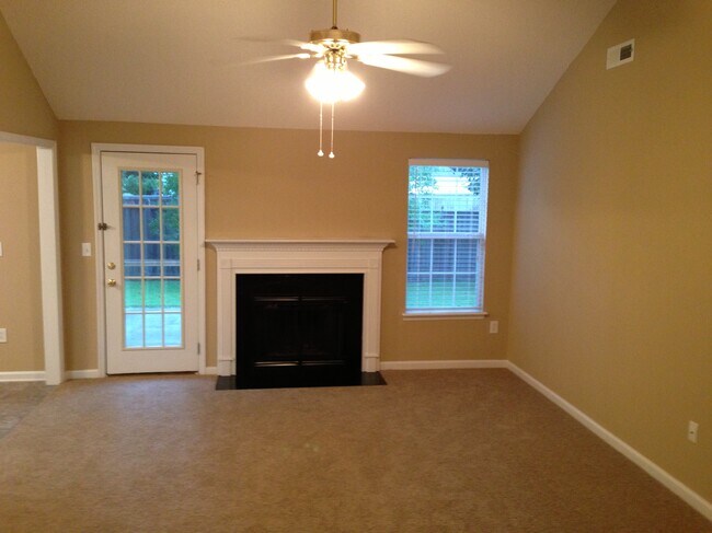 Photo - 8349 Waltham Rd