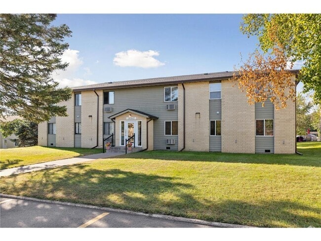 Building Photo - 14841 58th St N Unit B4 Rental