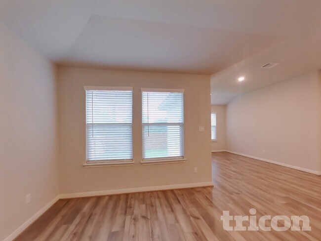 Photo - 5910 Shelby Pass